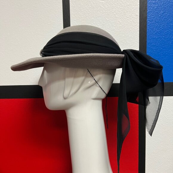 EUC 1960s Vintage Alex Wilson Lancaster Wool Felt Hat w Chiffon Bow & Chin Strap main image 8